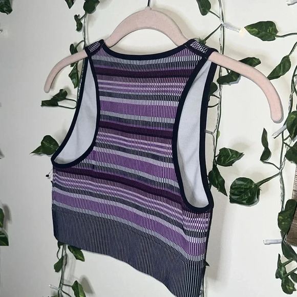 Garage V Neck Tanktop NWT - Picture 4 of 4